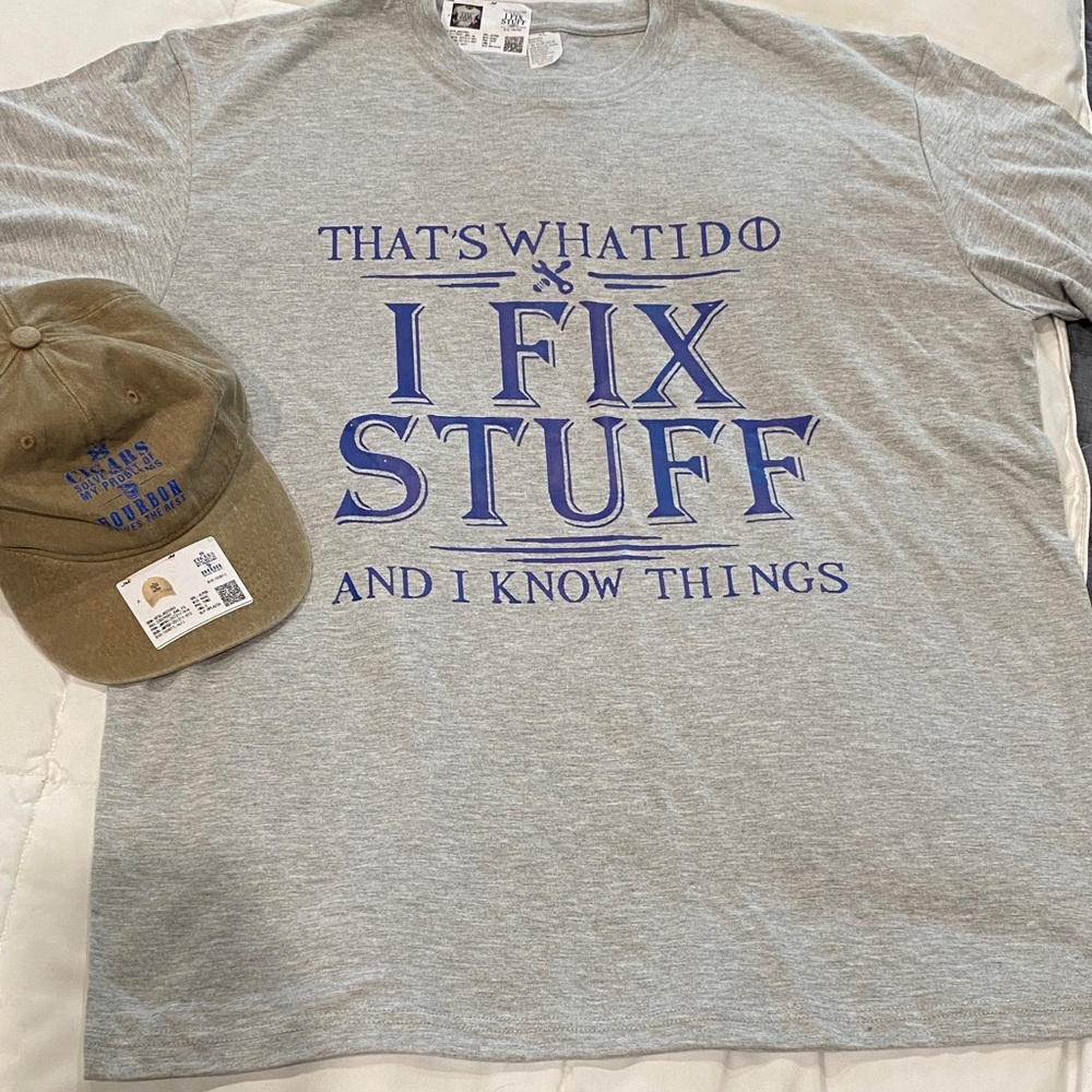 NWT Mens Gray T-Shirt and baseball Cap Set size xl